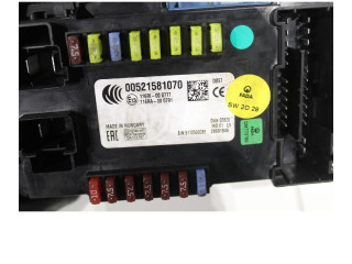 Блок предохранителей 00521581070   Jeep Renegade    