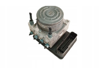 Jednotka ABS 6878051, 6878050   BMW 2 F45 2015