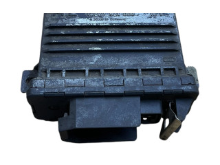 Řídící jednotka 0227921006   Opel Rekord E2 1985