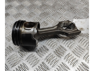  Поршень B47 D20 A 8519401, 8473777  BMW 4 F32 F33  