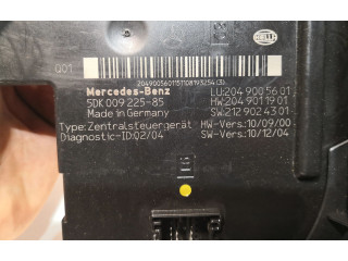   Pojistková skříňka A2049005601, A2049011901   Mercedes-Benz C W204 2011