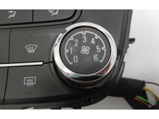Блок управления климат-контролем 13429876   Opel Zafira C