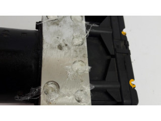Блок АБС 25020409533, 04686702AE   Chrysler  Voyager  2004-2007 года