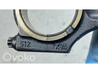 Píst    BMW 7 E65 E66  pro naftový motor 3.0  
