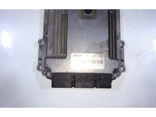 Блок управления двигателем ECU  8200726880, 0281014646   Renault Laguna I 