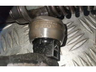 Vstřikovač 0414720215, 038130073AG   Skoda Fabia Mk2 (5J)     