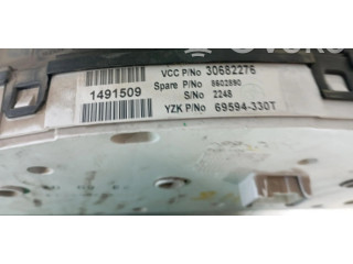 Přístrojová deska  Volvo XC90  69594830T  