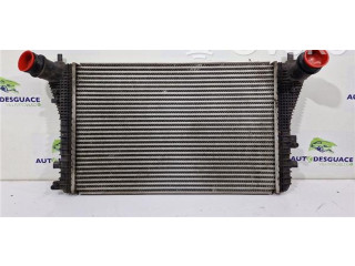 Интеркулер  3C0145805AM   Volkswagen Tiguan 