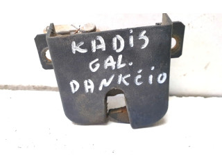 Zámek zadních dveří    Volkswagen Caddy 2006