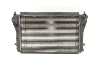 Интеркулер  1K0121345E   Volkswagen Touran II 