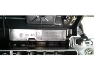 Блок управления климат-контролем    Peugeot 2008 II