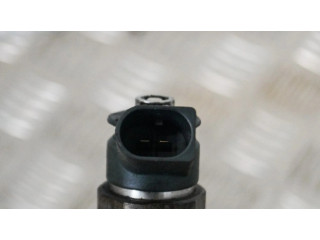 Vstřikovač 7794435   BMW 1 E81 E87  pro naftový motor 2.0  