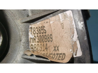 Зеркало (механическое)    левое   Mitsubishi Carisma  1996-1999 года   