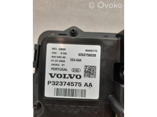 Интеркулер  32374575AA   Volvo XC90 