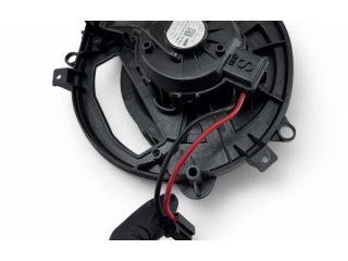 Вентилятор печки    5WC819015A, T72368C   Audi Q2 -