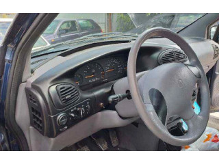 Подушка безопасности двери    Chrysler Voyager