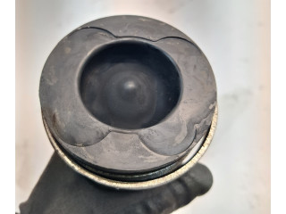 Píst A6420305220   Mercedes-Benz E W212    OM 642.836 