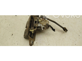 Zámek zadních dveří    Subaru Forester SF 1999