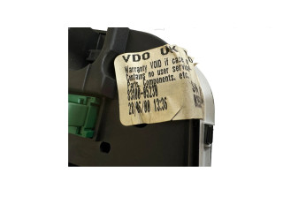 Přístrojová deska  Toyota Avensis T220 2000 8380005230, 00395694001  