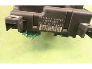   Pojistková skříňka 8678449518829015   Volvo V70 2003