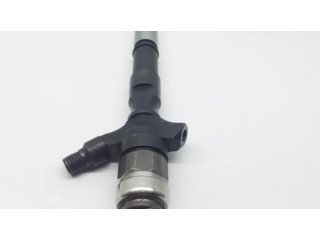 Vstřikovač 2367030140, 08J11992   Toyota Land Cruiser (J120)  pro naftový motor 3.0  