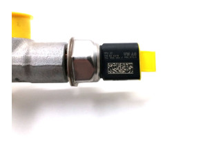 Vstřikovací lišta 04L906054F   Audi A4 S4 B9     