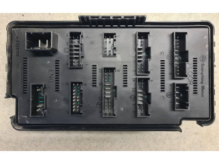Блок предохранителей  8231009120, 06C28N   SsangYong Kyron    