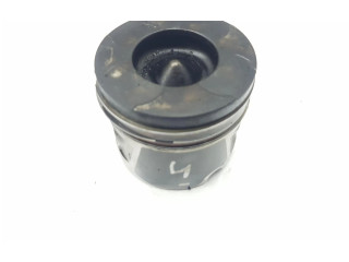Píst 1211162MA0001, 12111-62MA0-001   Suzuki SX4 S-Cross  pro naftový motor 1.6  