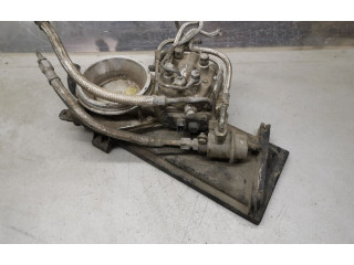 Vstřikovací lišta 0438121011, 026133353   Audi 80 90 B3     