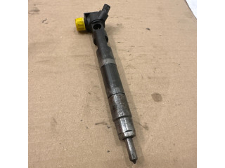 Vstřikovač Embr00002d   Mercedes-Benz C W204  pro naftový motor 2.2  