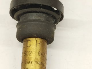 Vstřikovač 0437502047   Mercedes-Benz E W124  pro benzínový motor 2.6  