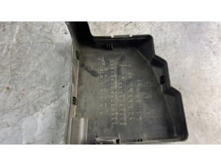 Крышка блока предохранителей 8v5114a07, 7154953530   Ford Fiesta    