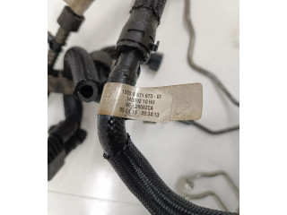 Vstřikovač 8571569, 8571555   BMW 7 G11 G12  pro naftový motor 3.5 B57 