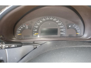 Přístrojová deska  Mercedes-Benz C W203 2001   