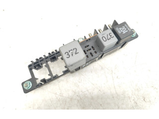 Рулевая рейка  Блок предохранителей 8L0941822A, 896083000   Audi A8 S8 D2 4D 1994 - 2002 года