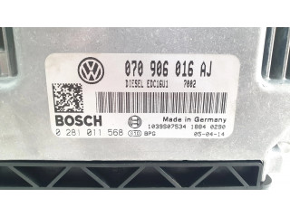 Блок управления двигателя 070906016AJ, 0281011568   Volkswagen Transporter - Caravelle T5