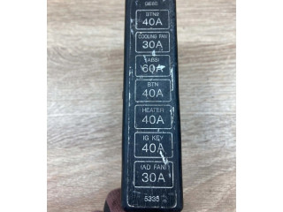 Блок предохранителей GE6S5335   Mazda 626    