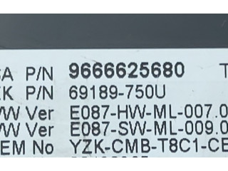 Přístrojová deska  Peugeot 5008 2010 9666625680  