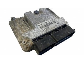 Řídící jednotka 55205633, 0281013408   Opel Vectra C 2005