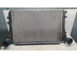 Интеркулер  3C0145805G, L3398000   Volkswagen PASSAT B6 2.0