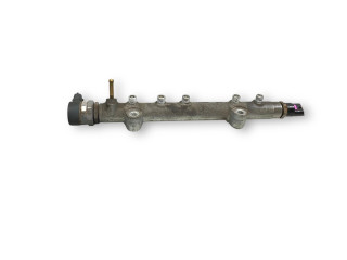 Vstřikovací lišta 0445214132   Toyota Corolla E120 E130    1ND-TV 