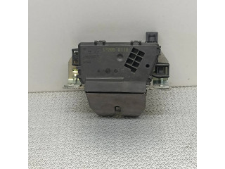 замок багажника 495058724, 172850118    Opel Astra H 2004-2012 года