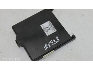 Блок управления 8922102480   Toyota Auris E180