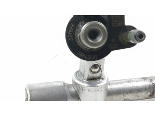 Vstřikovač 7805430   BMW 5 F10 F11  pro naftový motor 3.5  