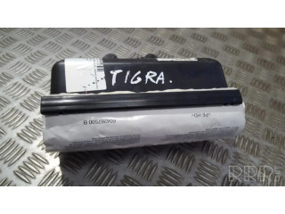 Подушка безопасности пассажира 13188043, 366398980   Opel Tigra B
