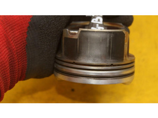  Поршень с шатуном    Audi A3 S3 8P  