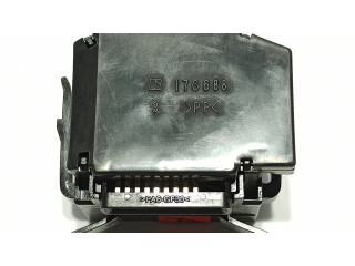 Переключатель дворников 17G688, 8612A031   Mitsubishi Outlander