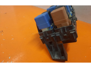   Pojistková skříňka 71543080MA, 71543080MA   Nissan Pathfinder R50 2001