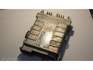 Блок управления двигателя 0261200236, 893907404K   Audi 80 90 B3