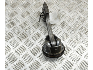 Píst 32298424, 31401957   Volvo XC40    B 4204 T47 